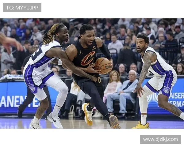 米切尔42分骑士四连胜压魔术